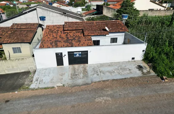 Casa para venda, 3 quarto(s),  Negrinho Carrilho, com Piscina, Goianesia