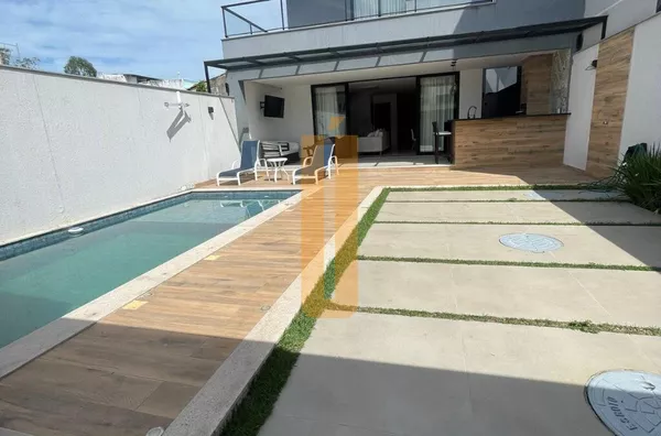 Casa de Alto Padrão 4 Suítes Mobiliada com Piscina no Jardins de Maria / comércio e serviços tudo a poucos passos