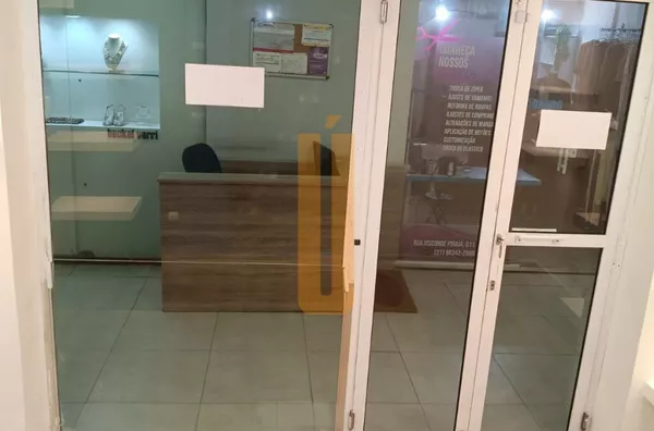 # LOJA EM IPANEMA COM ACESSO PELA VISCONDE DE PIRAJÁ | GALERIA | LOJA + ESCRITÓRIO  
