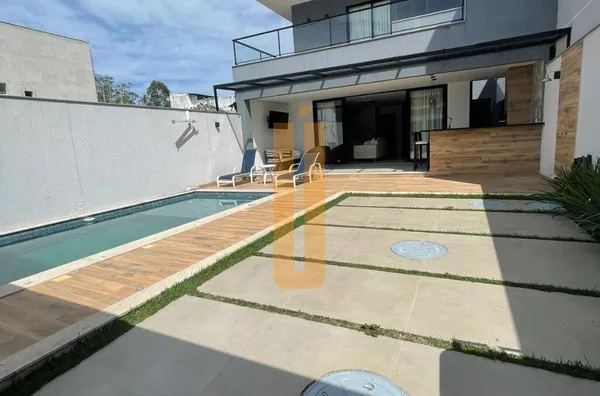 Casa de Alto Padrão 4 Suítes Mobiliada com Piscina no Jardins de Maria / comércio e serviços tudo a poucos passos