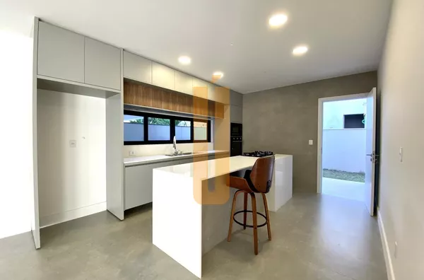 Casa em condomínio para venda, 4 quarto(s),  Recreio Dos Bandeirantes, Rio De Janeiro