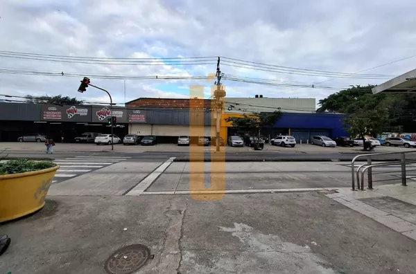 GALPÃO PREMIUM NA ESTRADA DOS BANDEIRANTES – VISIBILIDADE, ACESSO E FLUXO DE CLIENTES / LOCAÇÂO, Jacarepaguá, Rio de Janeiro, RJ