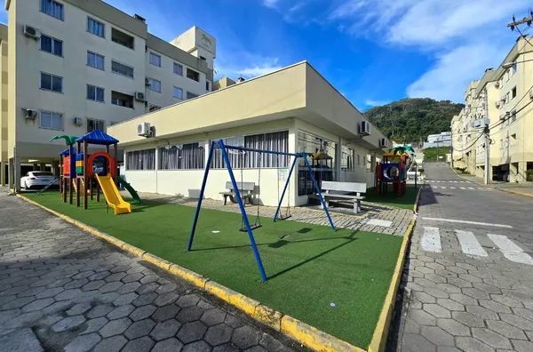 Apartamento para venda, 2 quarto(s),  Espinheiros, Itajai