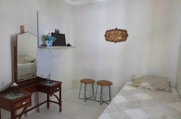 Cobertura reformada com piscina privativa no Imbuí
