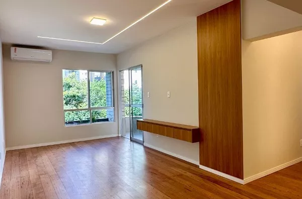 Apartamento que é entrar e morar no Caminho das Árvores!