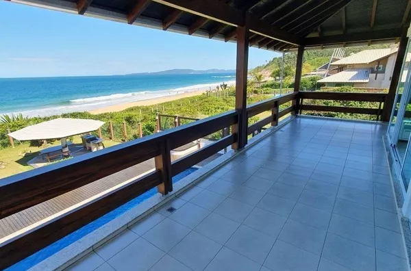 Casa para temporada, 5 quarto(s),  Estaleirinho, Balneário Camboriú