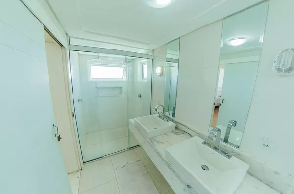 Casa para temporada, 5 quarto(s),  Estaleirinho, Balneário Camboriú