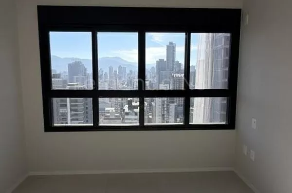 Apartamento para venda, 3 quarto(s),  Meia Praia, Itapema