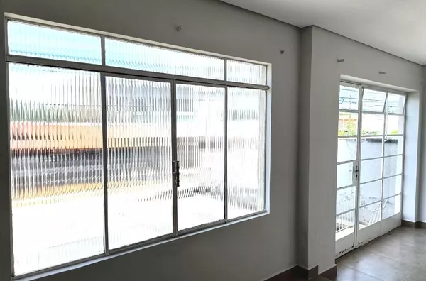 Casa com 2 dormitórios à venda, 90 m² por R$ 600.002.200,00 - Vila Tavares - Campo Limpo Paulista/SP