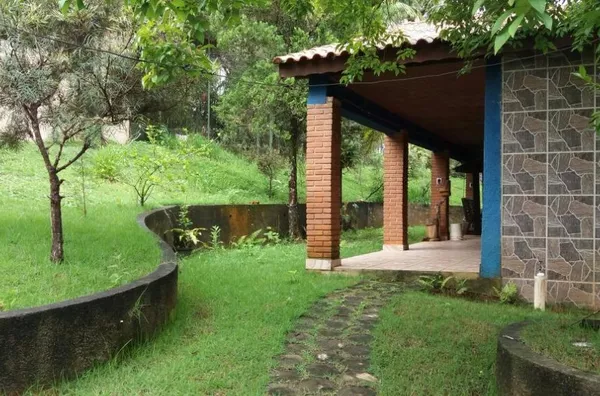 Chácara com 3 dormitórios à venda, 5000 m² por R$ 650.000,00 - Iara - Atibaia/SP