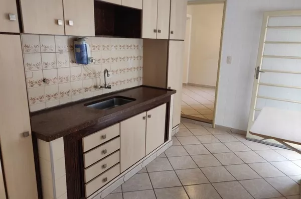 Excelente casa à venda com 3 dormitórios sendo 1 suíte, 152 m² por R$ 520.000 - Vila Tavares - Campo Limpo Paulista/SP