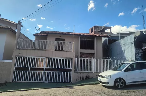 Casa com 3 dormitórios para alugar, 120 m² por R$ 3.000,00/mês - Residencial Monte Alegre - Campo Limpo Paulista/SP - Foto 1