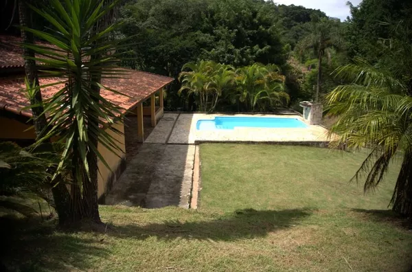 Oportunidade! Chácara completa, com piscina, campo de futebol, 3 dormitórios, 3.600 m² por R$ 600.000 - Estância São Paulo - Campo Limpo Paulista/SP - Foto 2