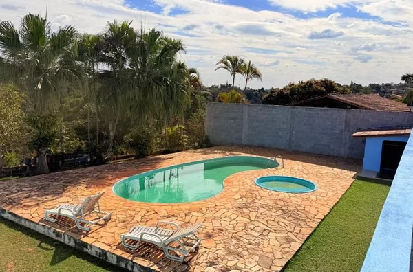 Linda chácara completa com casa, piscina e churrasqueira - 3800 m² por R$ 600.000 - Chácaras Campo Limpo - Campo Limpo Paulista/SP
