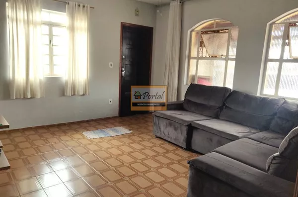 2 casas com 2 e 3 dormitórios à venda, 248 m² por R$ 490.000 - Jardim Europa - Campo Limpo Paulista/SP