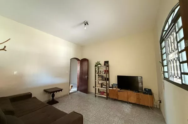 Casa com 3 dormitórios à venda por R$ 680.000,00 - Jardim Europa - Campo Limpo Paulista/SP