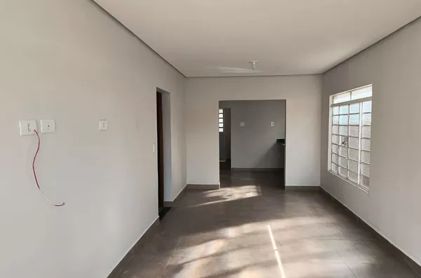 Casa com 2 dormitórios à venda, 90 m² por R$ 600.002.200,00 - Vila Tavares - Campo Limpo Paulista/SP