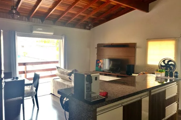 Casa com 3 dormitórios à venda, 230 m² por R$ 649.000,00 - Jardim Vitória - Campo Limpo Paulista/SP