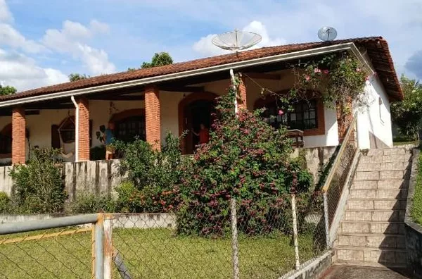 Chácara com 4 dormitórios sendo 2 suítes à venda, 6877 m² por R$ 1.600.000 - Estância Pauleto II - Jarinu/SP