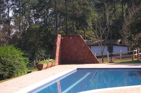 Chácara com 6 dormitórios sendo todos suítes à venda, 10894 m² por R$ 3.000.000 - Estância Figueira Branca - Campo Limpo Paulista/SP
