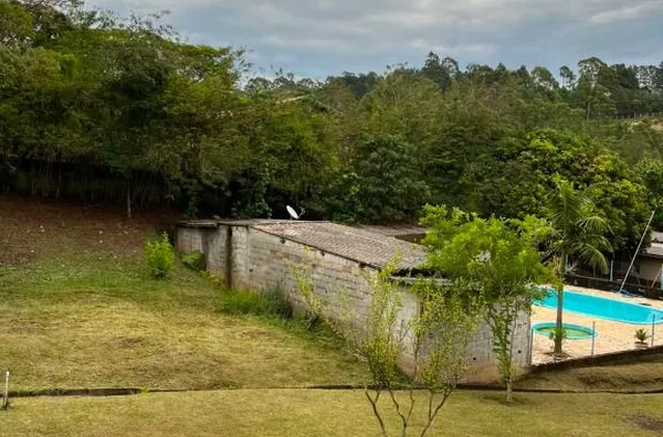 Excelente oportunidade, espaço e lazer, imóvel conta com 03 casas, chácaras à venda, 5006 m² por R$ 890.000 - Pau Arcado - Campo Limpo Paulista/SP - Foto 47