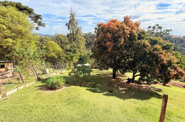 Linda chácara completa com casa, piscina e churrasqueira - 3800 m² por R$ 600.000 - Chácaras Campo Limpo - Campo Limpo Paulista/SP - Foto 10