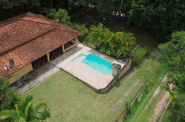 Oportunidade! Chácara completa, com piscina, campo de futebol, 3 dormitórios, 3.600 m² por R$ 600.000 - Estância São Paulo - Campo Limpo Paulista/SP - Foto 1