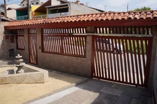 Casa com 3 dormitórios à venda, 180 m² por R$ 530.000,00 - Jardim Vera Regina - Campo Limpo Paulista/SP