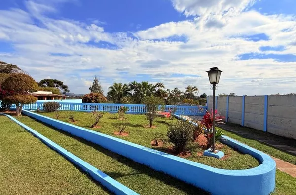 Linda chácara completa com casa, piscina e churrasqueira - 3800 m² por R$ 600.000 - Chácaras Campo Limpo - Campo Limpo Paulista/SP - Foto 8