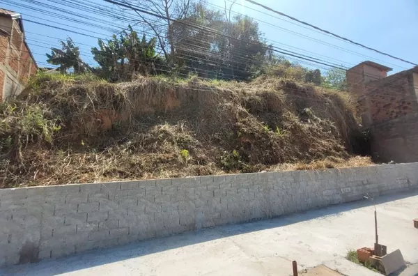 Terreno à venda, 250 m² por R$ 140.000,00 - Jardim Vitória - Campo Limpo Paulista/SP