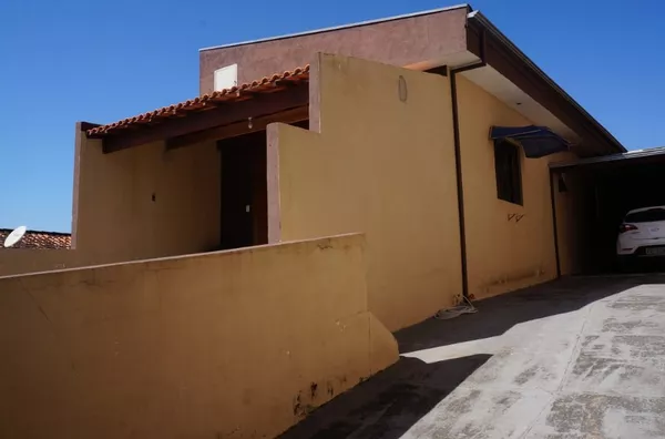 Casa no bairro Parque Internacional em Campo Limpo Paulista-SP.