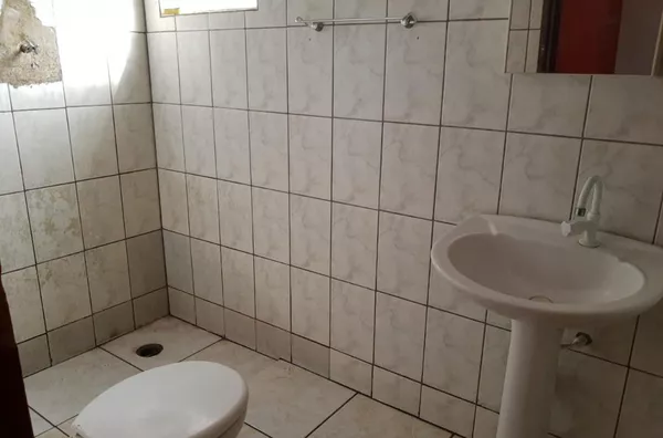 Casa Com Edícula no Bairro Jardim Santo Antonio em Campo Limpo Paulista/SP. - Foto 6