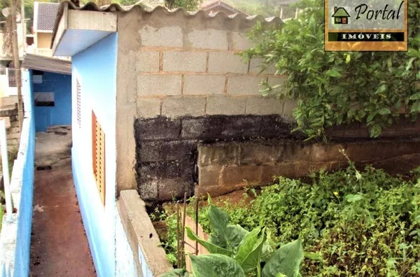 Casa com 2 dormitórios, área coberta com churrasqueira no bairro Parque Internacional em Campo Limpo Paulista-SP.