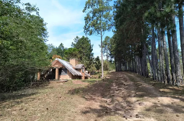 Chácara no Loteamento Cerro Azul em Campo Limpo Paulista, R$ 450 mil