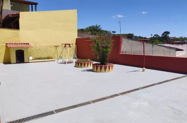 Casa com 3 dormitórios à venda, 182 m² por R$ 790.000 - Jardim Santa Lúcia - Campo Limpo Paulista/SP