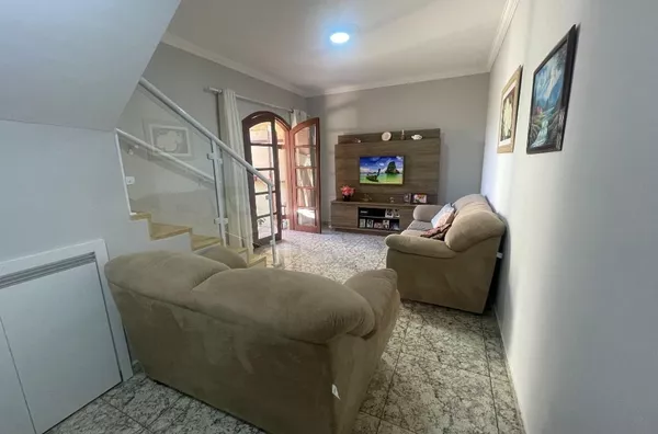 Casa com 3 dormitórios à venda, 217 m² por R$ 550.000 - Vila Olímpia - Campo Limpo Paulista/SP