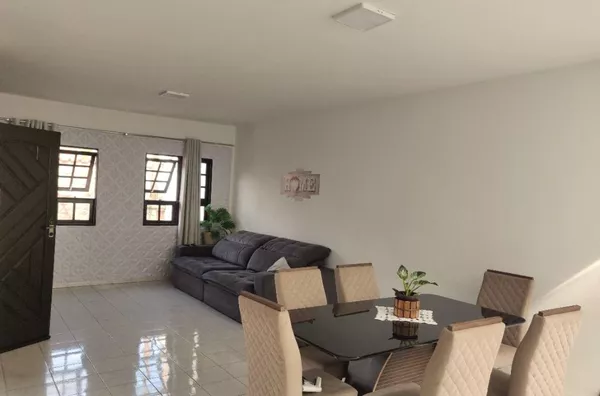 Casa com 3 dormitórios sendo 1 suíte à venda, 158 m² por R$ 600.000 - Jardim Santhiago - Campo Limpo Paulista/SP