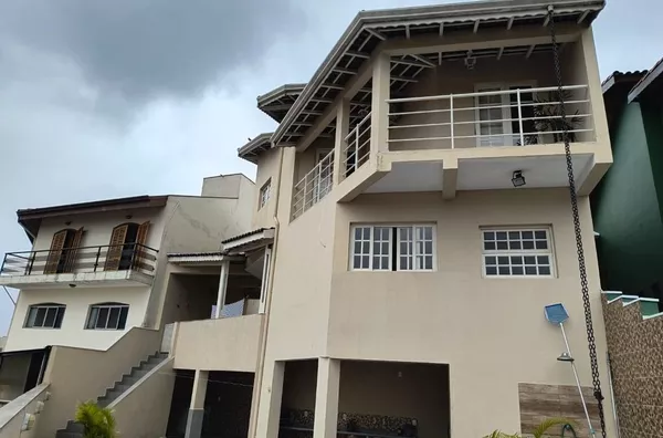 Casa com 3 dormitórios à venda, 150 m² por R$ 800.000,00 - Vila Olímpia - Campo Limpo Paulista/SP