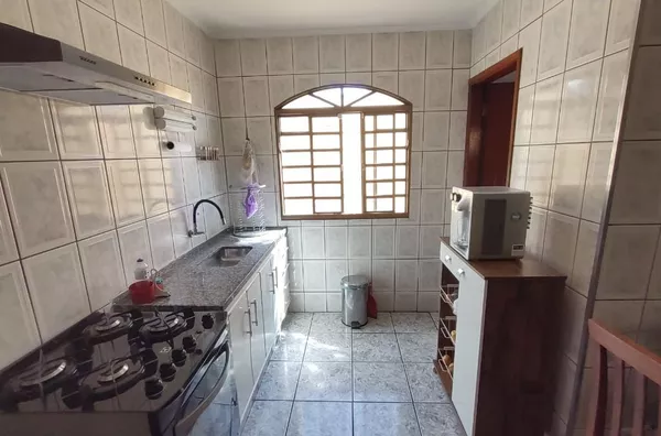Casa com 2 dormitórios à venda, 162 m² por R$ 360.000,00 - Parque Internacional - Campo Limpo Paulista/SP