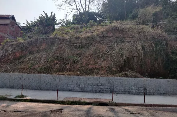 Terreno à venda, 250 m² por R$ 140.000,00 - Jardim Vitória - Campo Limpo Paulista/SP