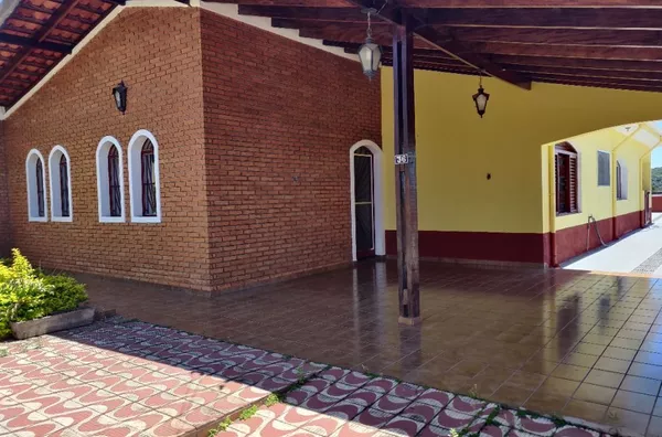 Casa com 3 dormitórios à venda, 182 m² por R$ 790.000 - Jardim Santa Lúcia - Campo Limpo Paulista/SP
