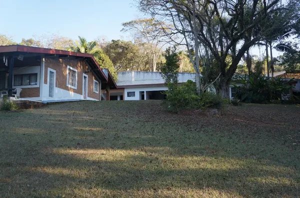 Chácara completa com casa, piscina, churrasqueira, casa caseiro, campo, capela, salão de jogos, 18000 m² - Soares - Jarinu/SP - Foto 3
