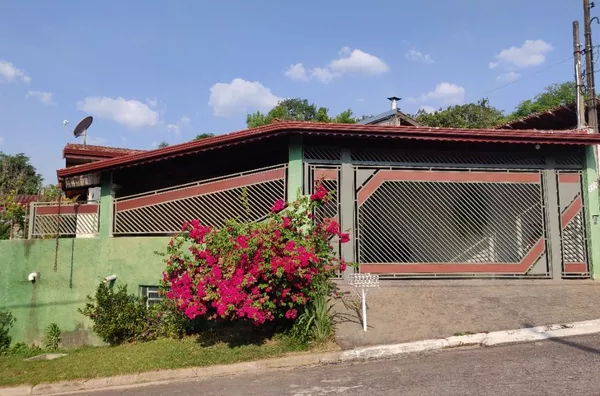 Casa com 3 dormitórios à venda, 228 m² por R$ 690.000,00 - Jardim Corcovado - Campo Limpo Paulista/SP