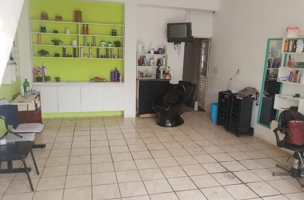 Casa com 2 dormitórios à venda, 138 m² por R$ 270.000,00 - Conjunto Habitacional São José - Campo Limpo Paulista/SP