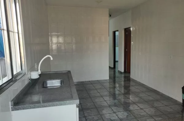 02 CASAS EM UM SÓ TERRENO - UMA COM 3 DORM (1SUITE) E OUTRA COM 2 DORM - JARDIM STA LUCIA - CAMPO LPO PTA - R$ 490 mil - Foto 9