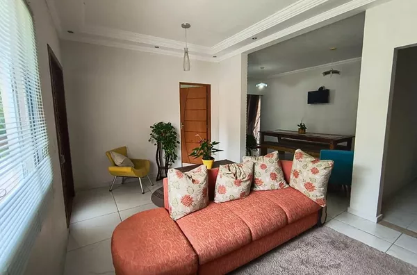 CASA EM CONDOMÍNIO FECHADO RESERVA BOM VIVER, COM 3 DORM (1 SUITE), PISCINA, JACUZZI, CHURRASQUEIRA. AT 600M2 - Foto 10