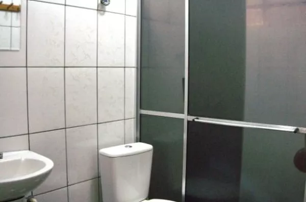 Oportunidade! Chácara completa, com piscina, campo de futebol, 3 dormitórios, 3.600 m² por R$ 600.000 - Estância São Paulo - Campo Limpo Paulista/SP - Foto 8