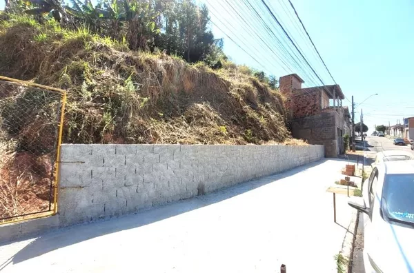 Terreno à venda, 250 m² por R$ 140.000,00 - Jardim Vitória - Campo Limpo Paulista/SP