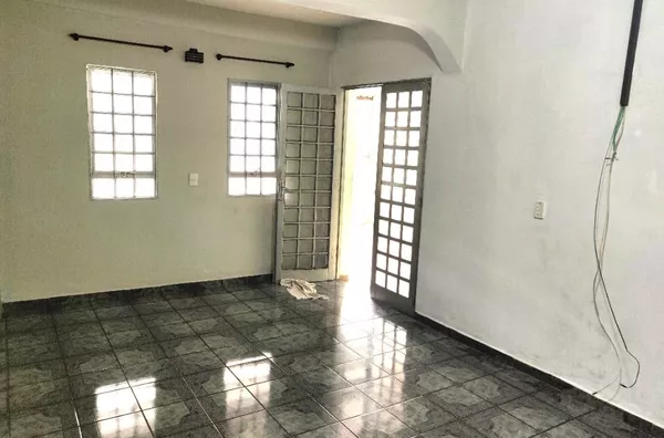 02 CASAS EM UM SÓ TERRENO - UMA COM 3 DORM (1SUITE) E OUTRA COM 2 DORM - JARDIM STA LUCIA - CAMPO LPO PTA - R$ 490 mil - Foto 3