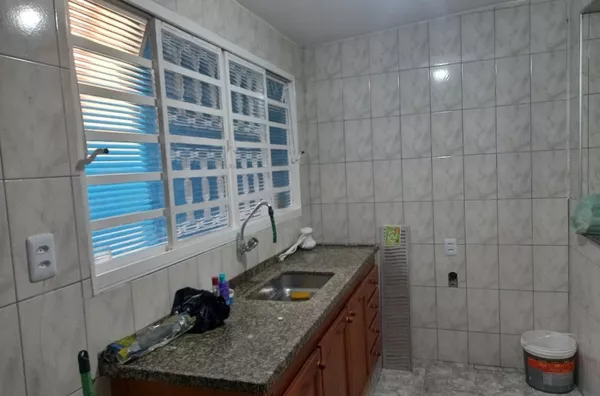 Duas casas com 1 e 2 dormitórios à venda, 213 m² por R$ 450.000 - Jardim Vitória - Campo Limpo Paulista/SP